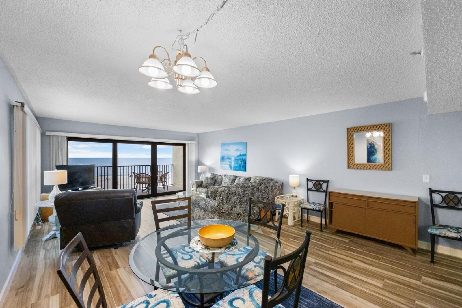 201 Sandy Shores Condos St. Pete Beach Esterno foto