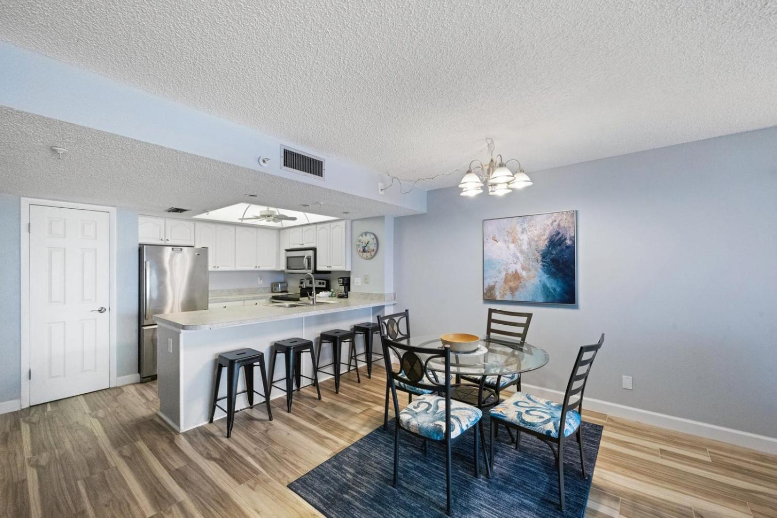 201 Sandy Shores Condos St. Pete Beach Esterno foto